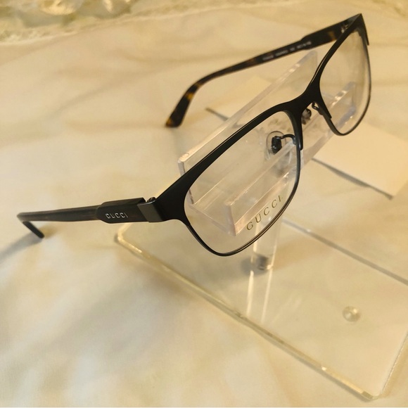 Gucci Titanium frame for men - Picture 5 of 5